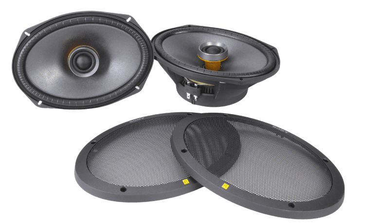 Car audio speakers with protective grilles